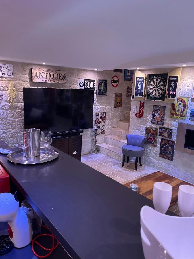 785 Jacuzzi Sauna Bed & Breakfast *