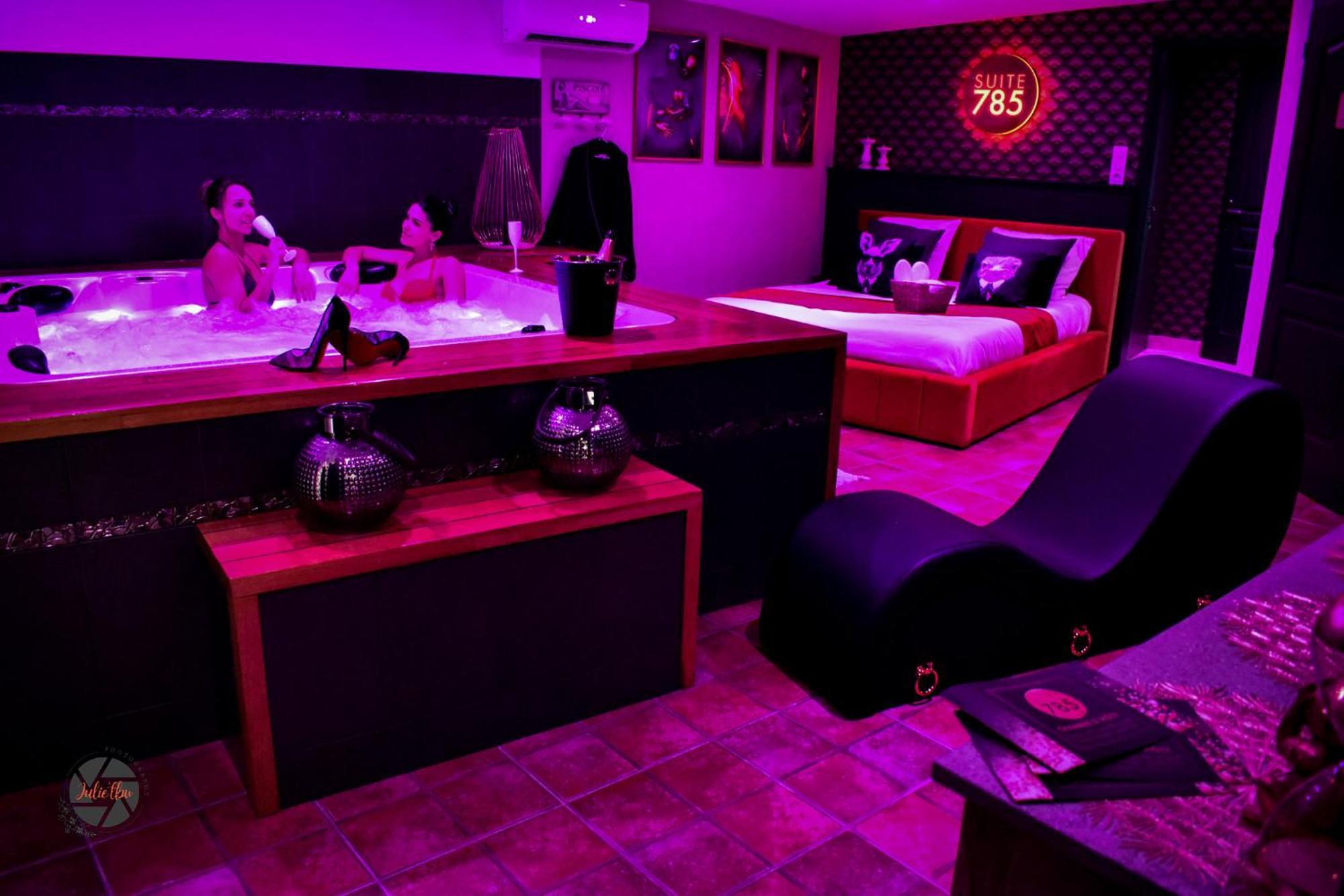 Bed & Breakfast 785 Jacuzzi Sauna