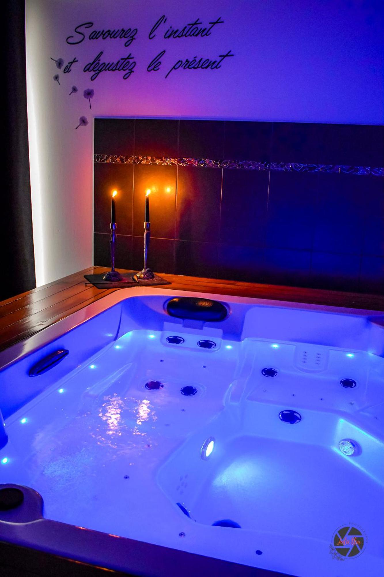 785 Jacuzzi Sauna Bed & Breakfast Montauban
