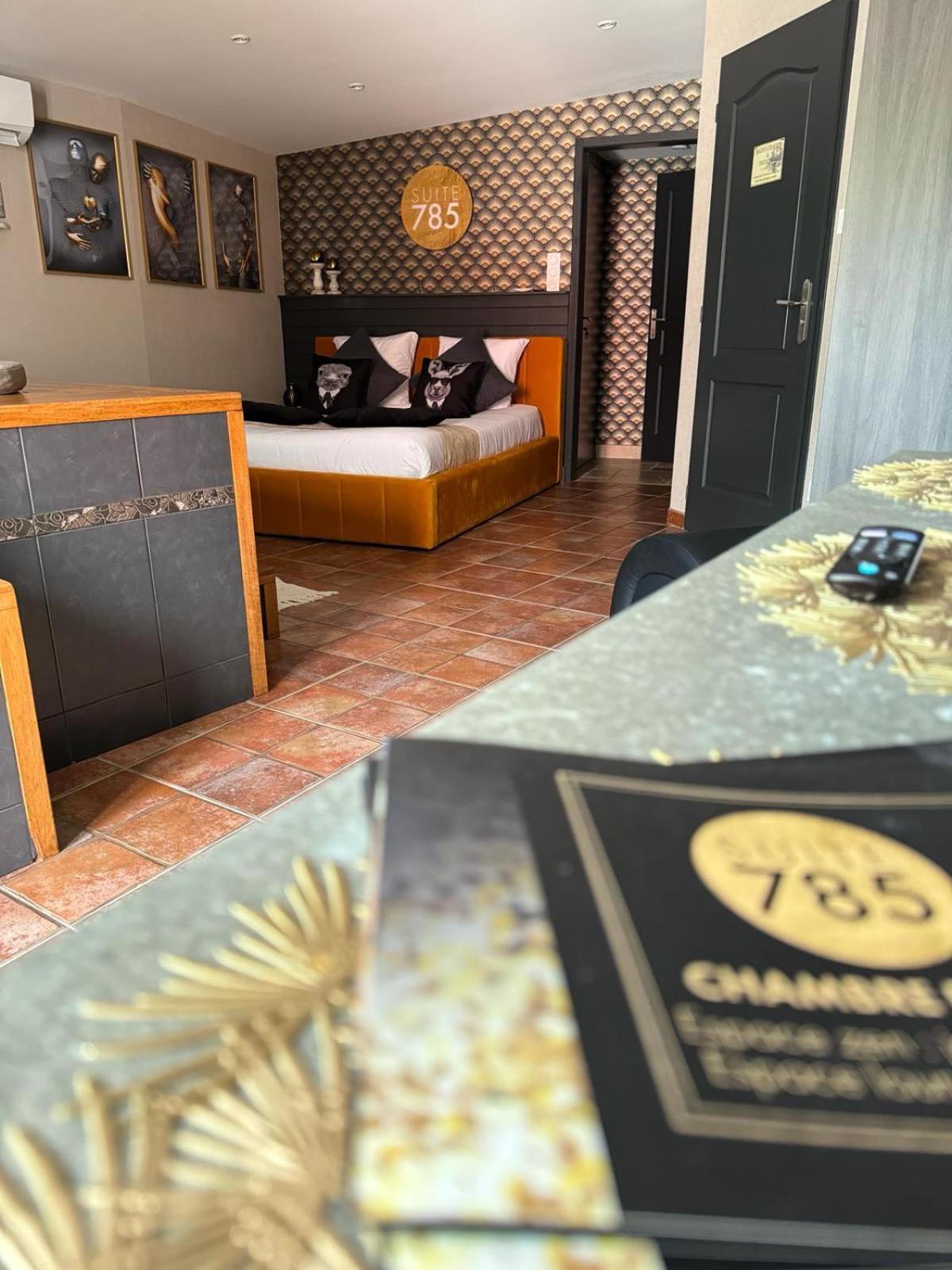 785 Jacuzzi Sauna Bed & Breakfast