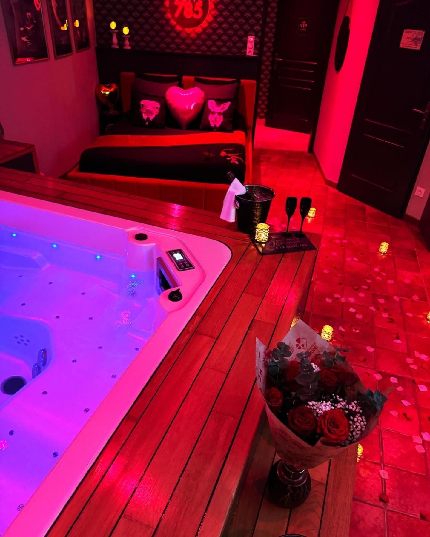 785 Jacuzzi Sauna Montauban